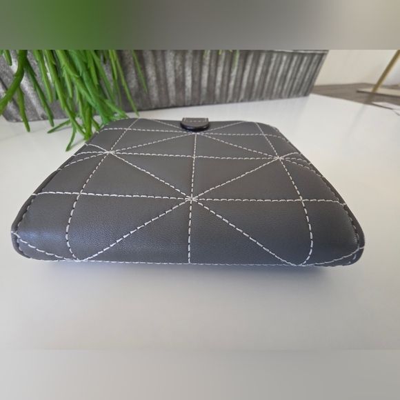 Coach Quilted Leather Large Accordion Zip Wallet Heather Grey/Black-NWT - Picture 7 of 11